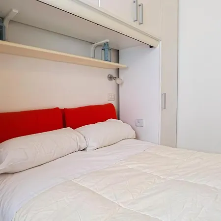 Lungomare Apartment *